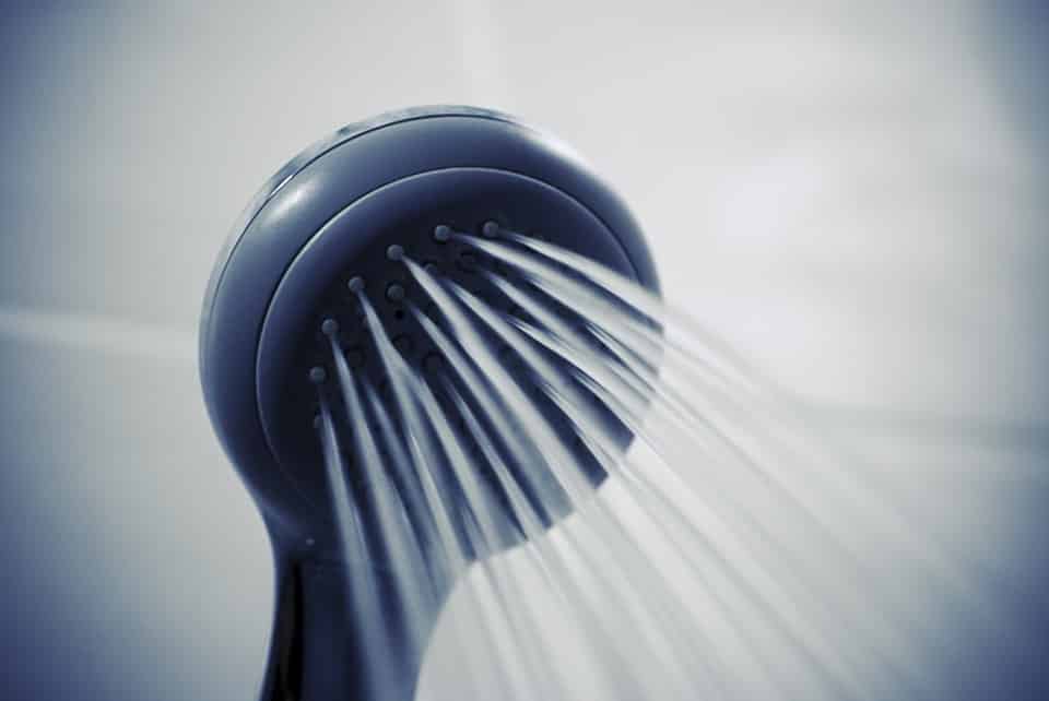12 beneficios de bañarse con agua fria