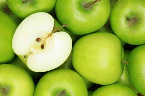 Beneficios de la manzana verde y por que comer una a diario