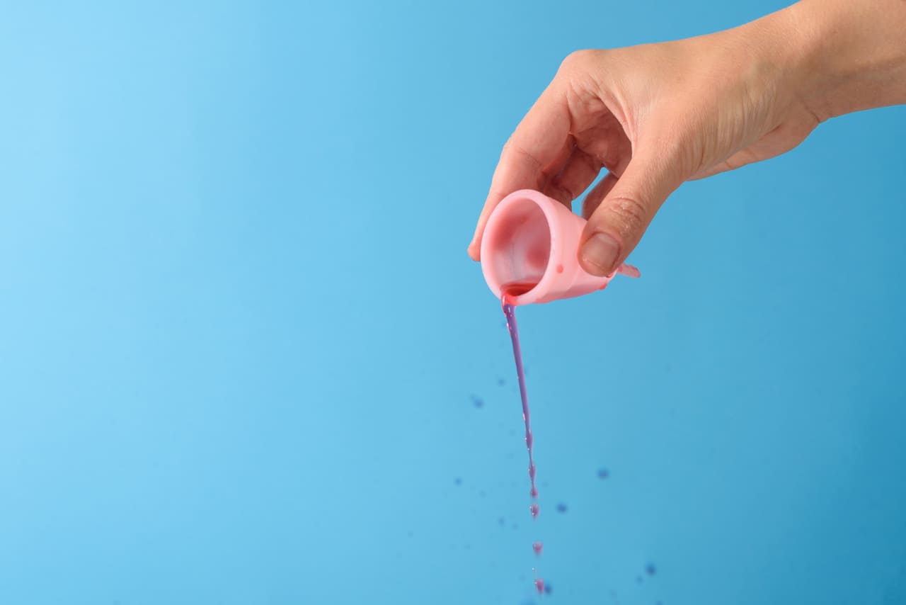 Copa menstrual ¿Cómo ponerla y cómo retirarla?
